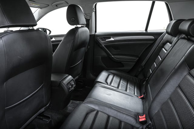 2019 VOLKSWAGEN GOLF - 17