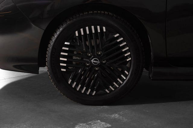 2022 NISSAN LEAF - 7