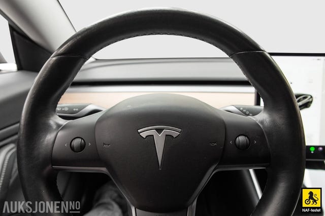 2019 TESLA MODEL 3 - 29