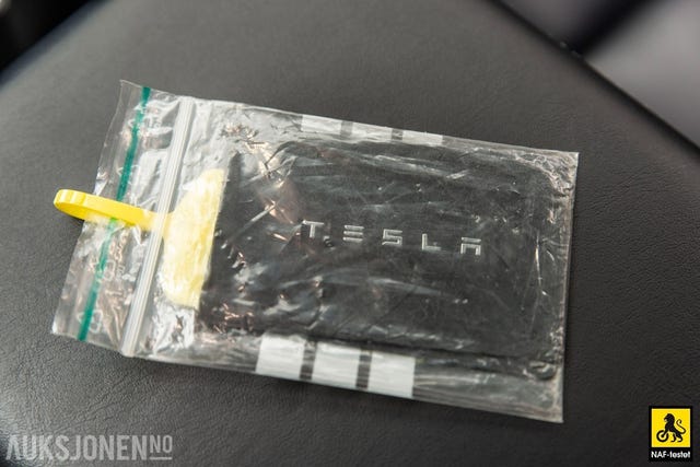 2019 TESLA MODEL 3 - 42