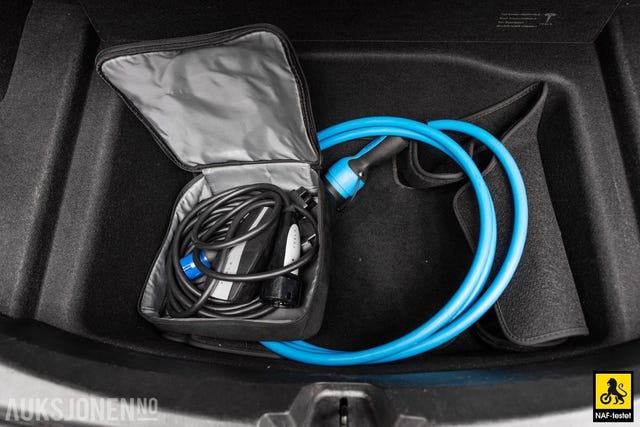 2019 TESLA MODEL 3 - 44