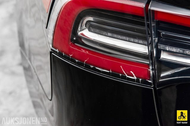 2019 TESLA MODEL 3 - 32