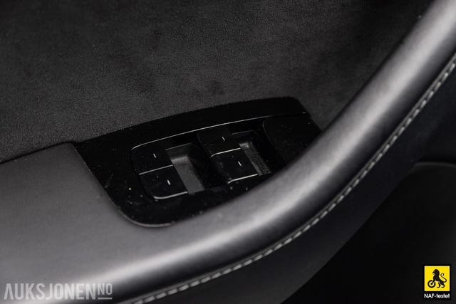 2019 TESLA MODEL 3 - 8