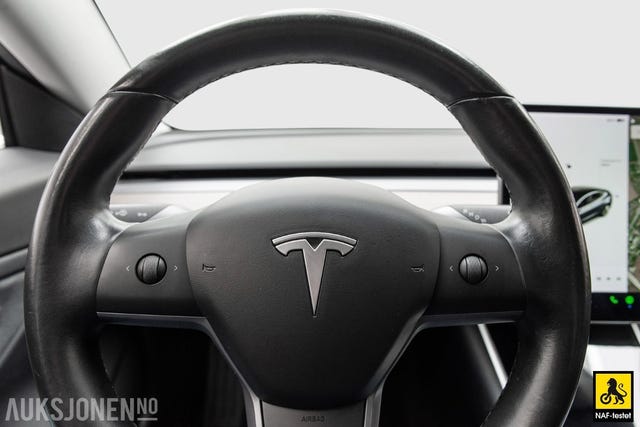 2019 TESLA MODEL 3 - 28