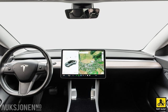 2019 TESLA MODEL 3 - 17