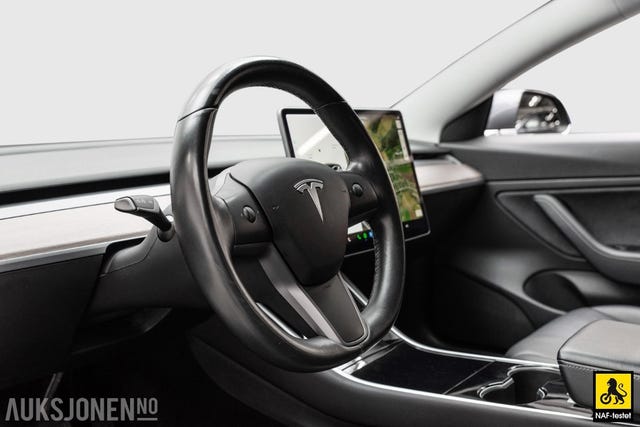 2019 TESLA MODEL 3 - 11