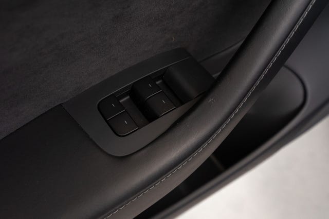 2021 TESLA MODEL 3 - 33