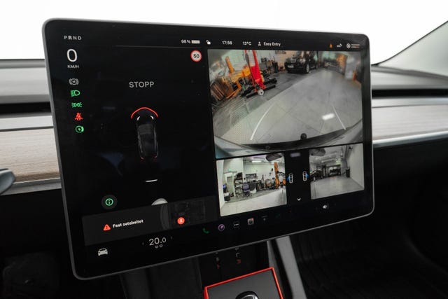 2021 TESLA MODEL 3 - 28