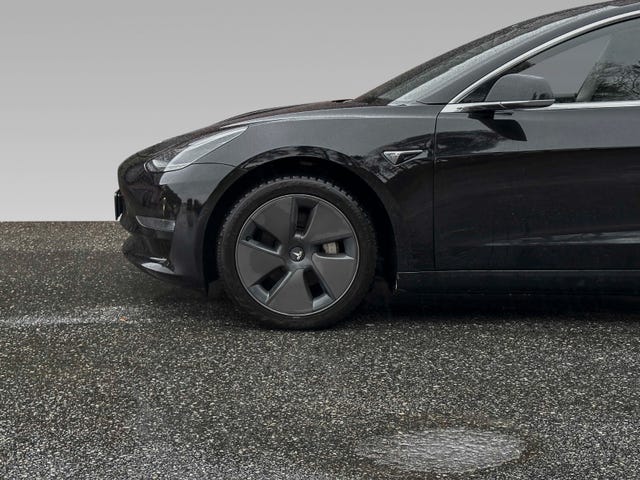 5YJ3E7EB6KF316184 2019 TESLA MODEL 3-4