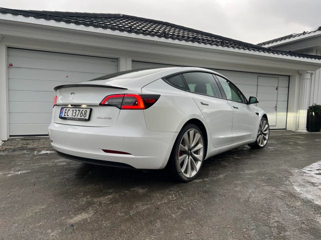 5YJ3E7EC6MF835134 2021 TESLA MODEL 3-4