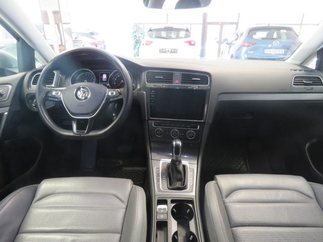 2018 VOLKSWAGEN GOLF - 9