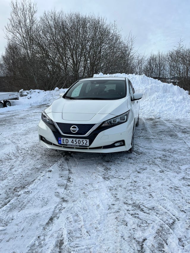 SJNFAAZE1U0146588 2021 NISSAN LEAF-2