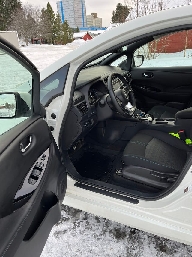2021 NISSAN LEAF - 11