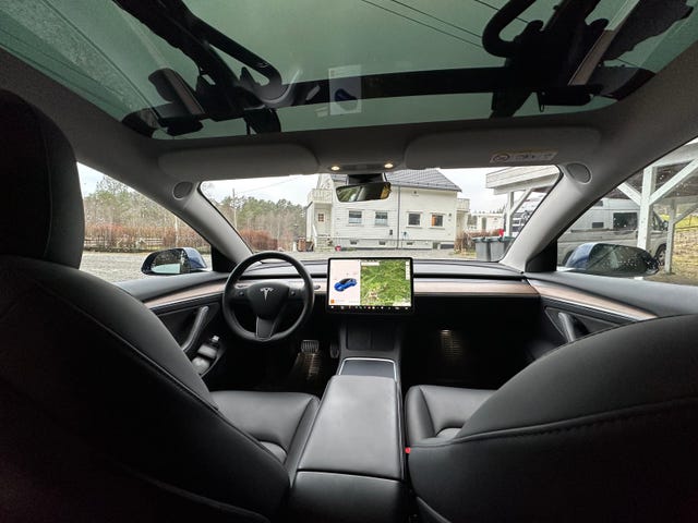 LRW3E7EK2MC324103 2021 TESLA MODEL 3-4