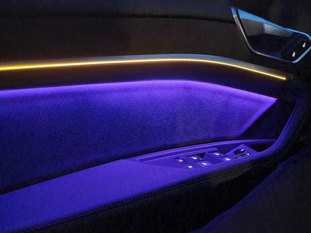 2021 AUDI E-TRON - 16