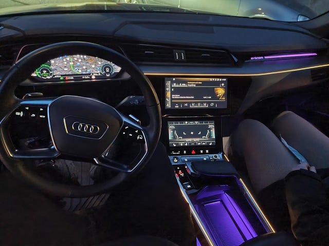 2021 AUDI E-TRON - 15