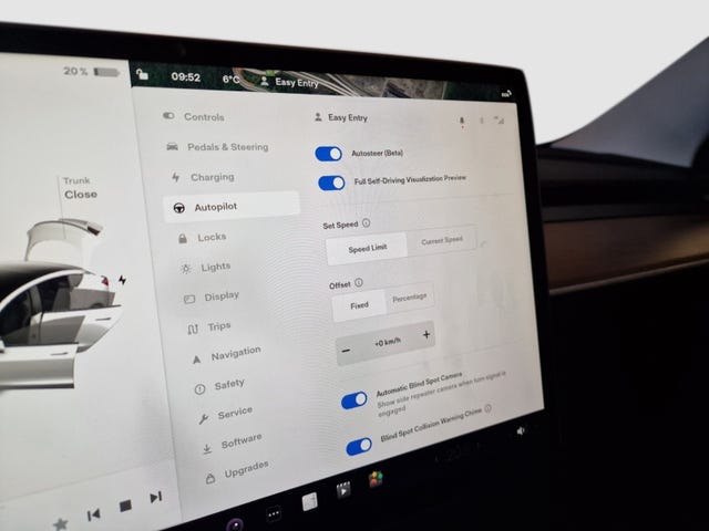 2022 TESLA MODEL 3 - 23