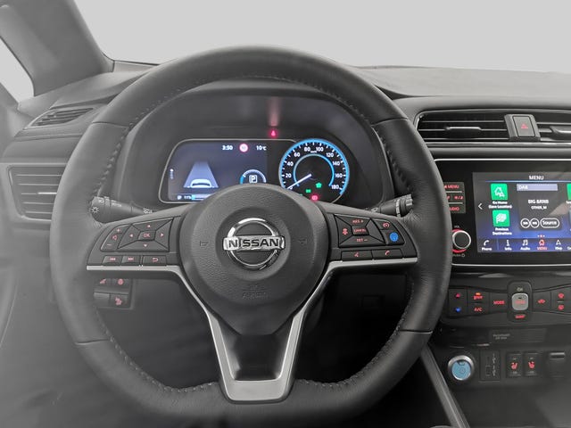 2024 NISSAN LEAF - 11