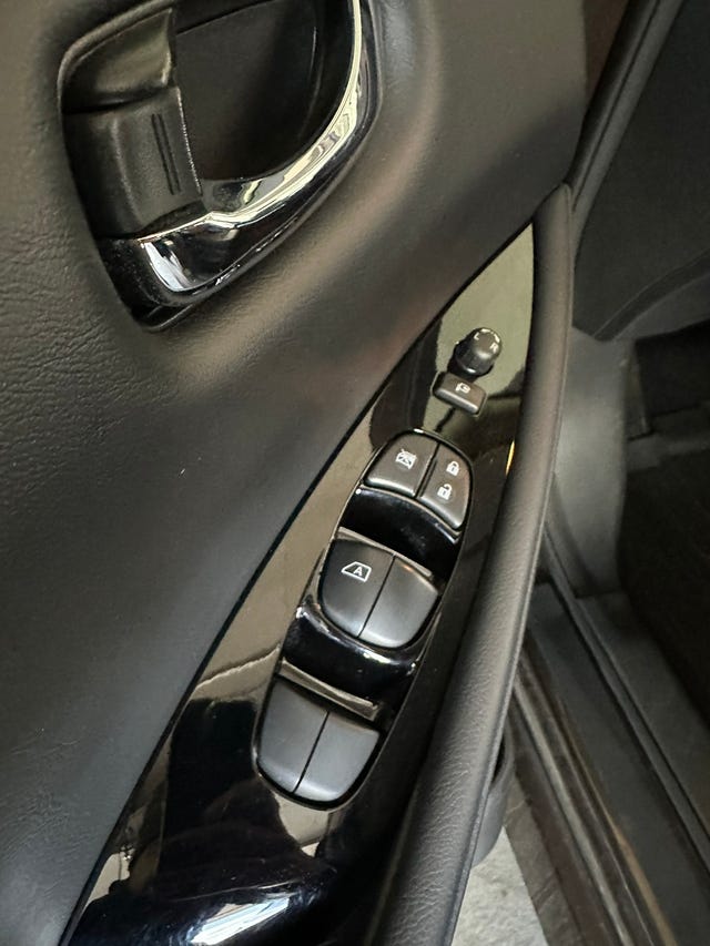 2018 NISSAN LEAF - 20