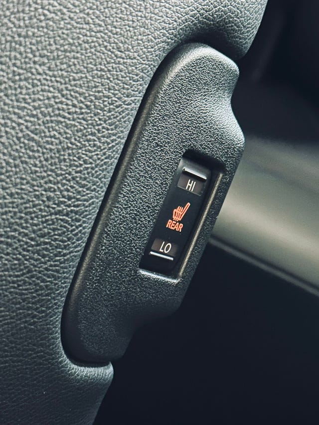 2018 NISSAN LEAF - 11