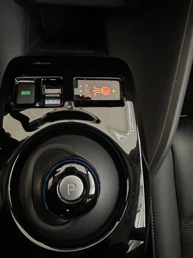 2018 NISSAN LEAF - 23