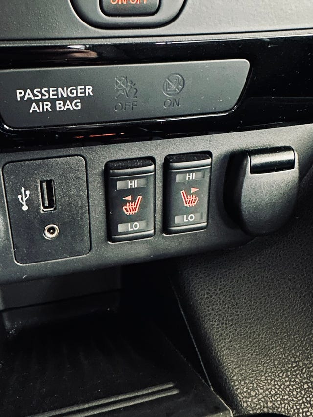 2018 NISSAN LEAF - 8