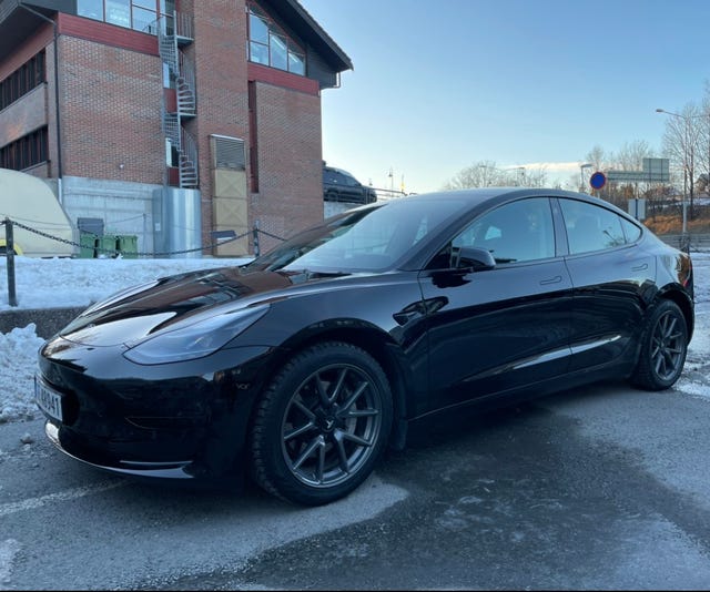 LRW3E7FR3NC606893 2022 TESLA MODEL 3-1