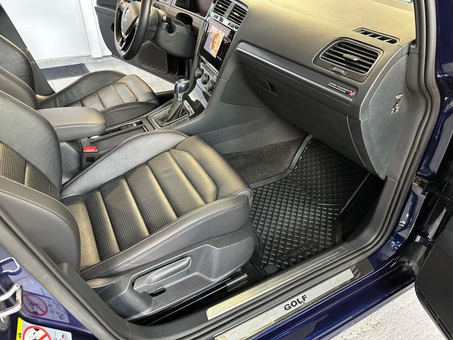 2019 VOLKSWAGEN GOLF - 8