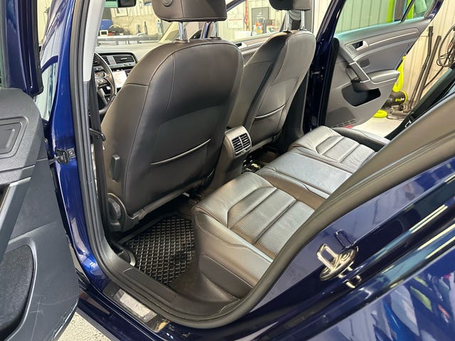 2019 VOLKSWAGEN GOLF - 10