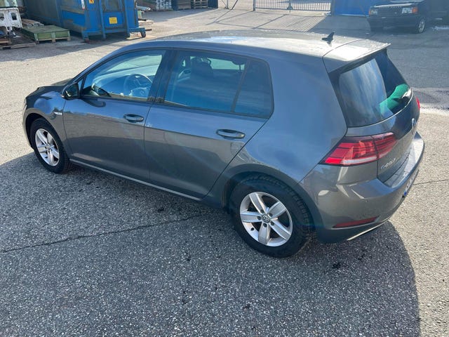 WVWZZZAUZJW904181 2018 VOLKSWAGEN GOLF-2