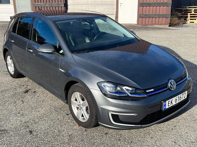 WVWZZZAUZJW904181 2018 VOLKSWAGEN GOLF-1