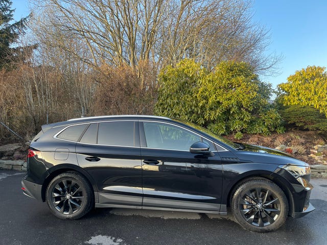 TMBLE9NY7NF044325 2022 SKODA ENYAQ-2