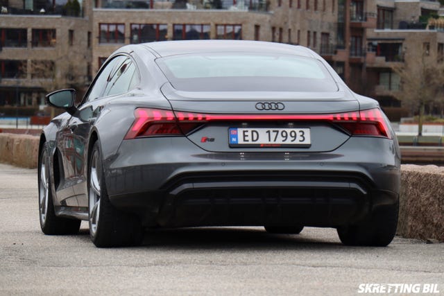 2022 AUDI Q4 E-TRON - 25