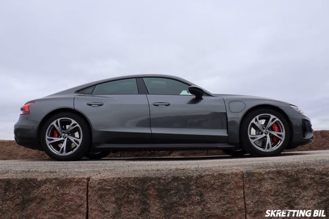 2022 AUDI Q4 E-TRON - 21