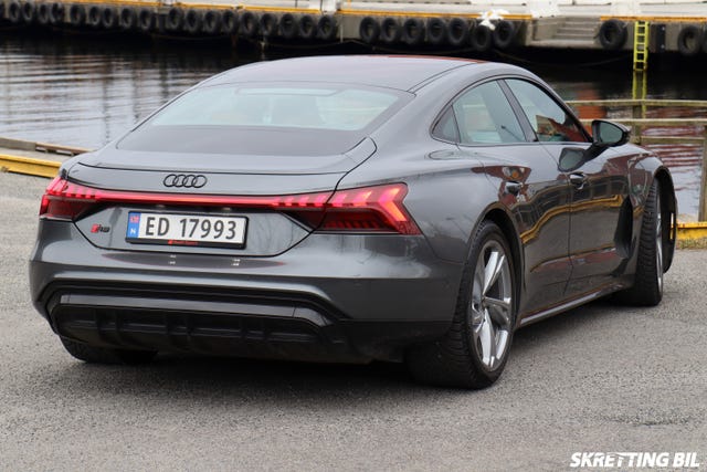 2022 AUDI Q4 E-TRON - 11