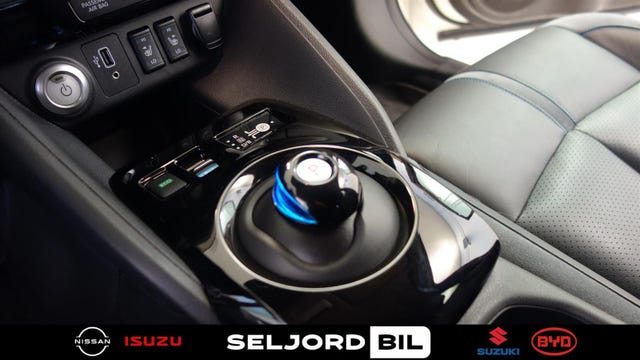 2019 NISSAN LEAF - 12