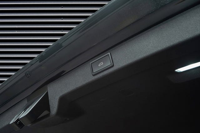 2022 SKODA ENYAQ - 33