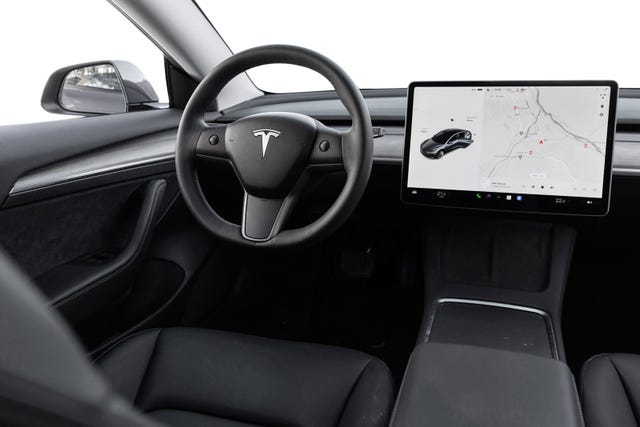 2021 TESLA MODEL 3 - 25