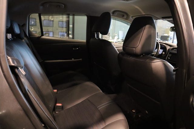 2019 NISSAN LEAF - 35