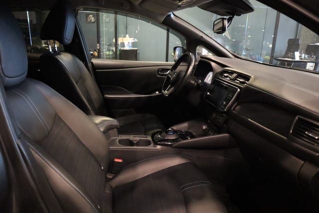 2019 NISSAN LEAF - 33