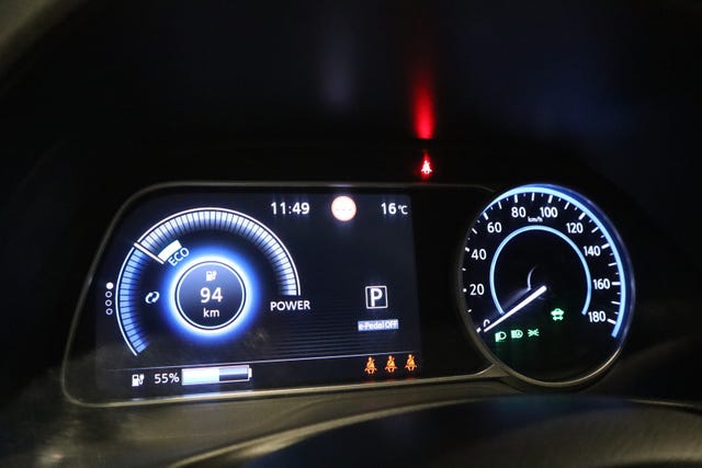 2019 NISSAN LEAF - 18