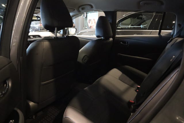 2019 NISSAN LEAF - 38
