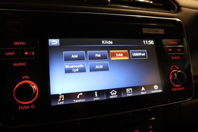 2019 NISSAN LEAF - 26