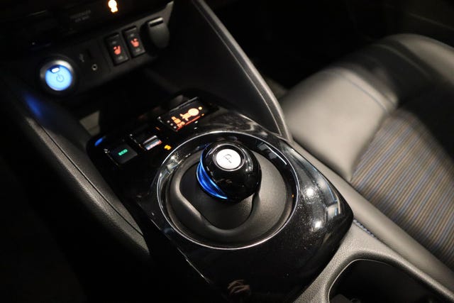 2019 NISSAN LEAF - 21