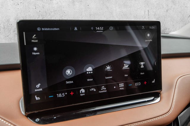 2022 SKODA ENYAQ - 31