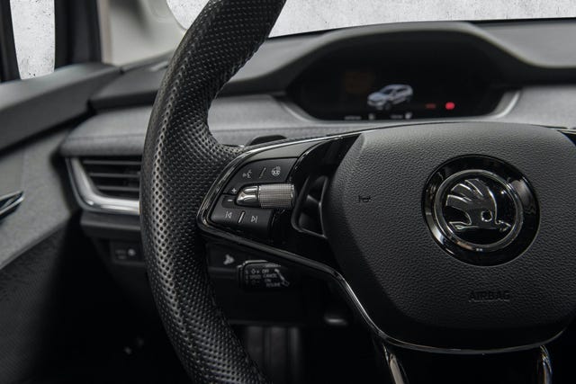 2022 SKODA ENYAQ - 17