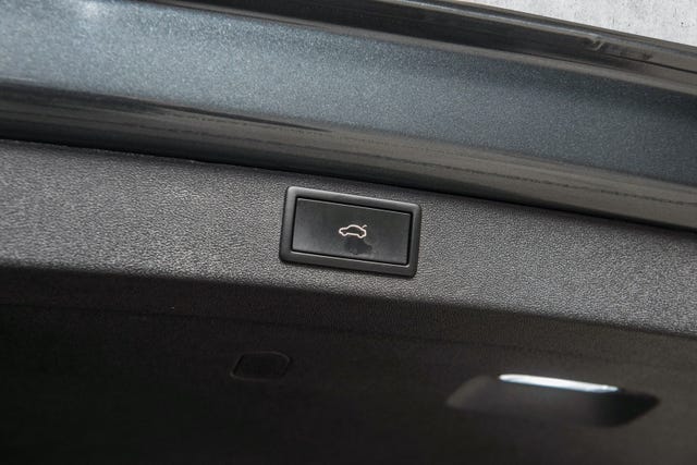 2022 SKODA ENYAQ - 27