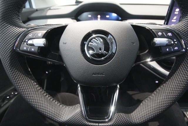 2022 SKODA ENYAQ - 23