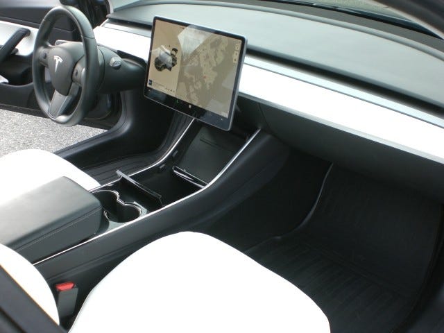 2019 TESLA MODEL 3 - 23