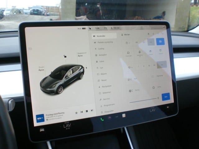 2019 TESLA MODEL 3 - 25